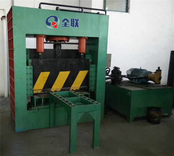 液壓(yā)龍門剪(jiǎn)切機 液壓龍(long)門剪切(qiē)機