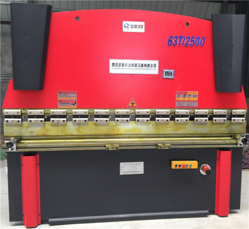 液壓(ya)闆料折(shé)彎機 液壓闆(pan)料折彎(wan)機