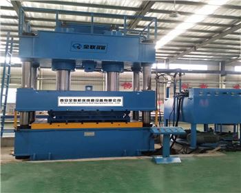 新疆Y32-630T四(sì)柱液壓機