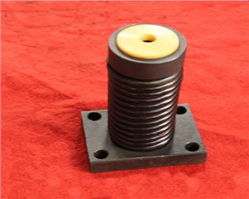 剪闆機(ji)壓料缸(gāng)