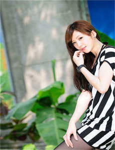 高跟丝袜人妖sissy露出调教-金瓶玉2之性奴